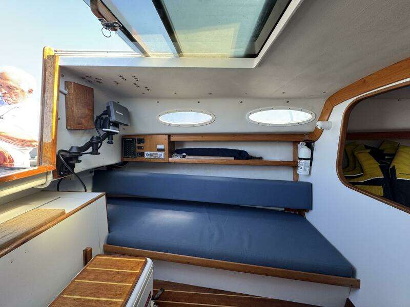 28ft Alerion Yacht For Sale