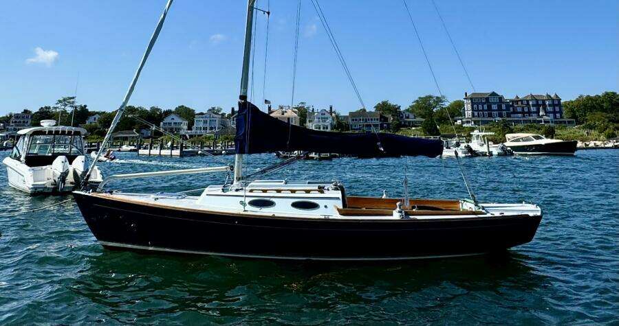 28ft Alerion Yacht For Sale