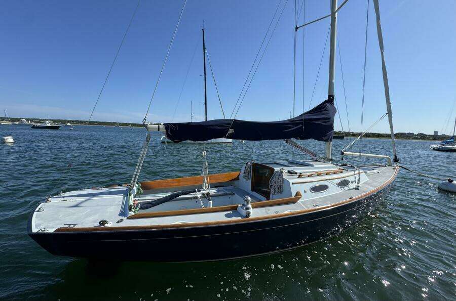28ft Alerion Yacht For Sale