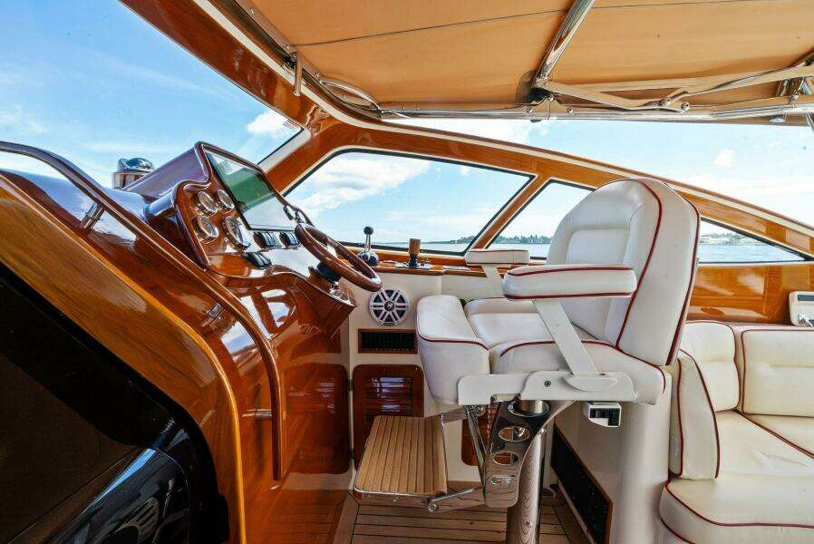 CAPRI 38ft Hinckley Yacht For Sale