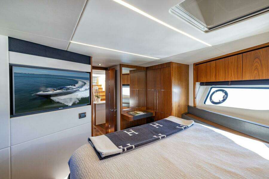 74ft Sunseeker Yacht For Sale
