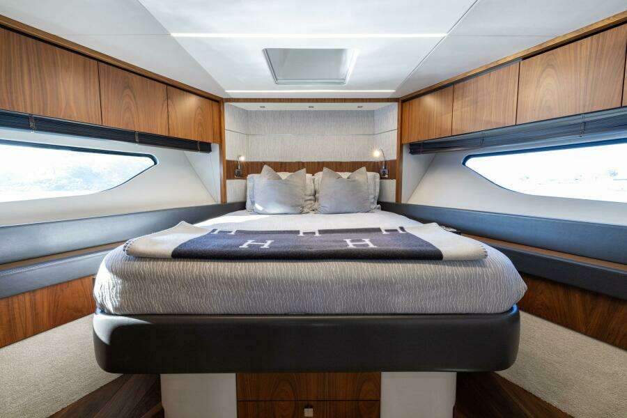74ft Sunseeker Yacht For Sale