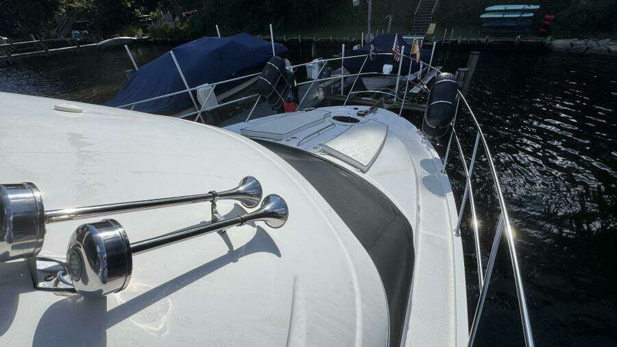 2004 Meridian 459 Bow