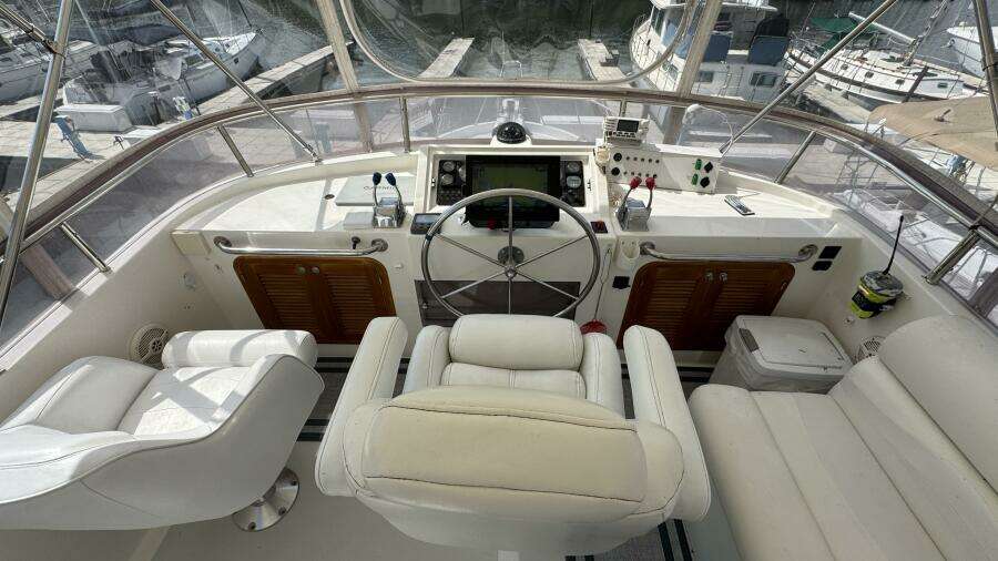 Flybridge Helm Station