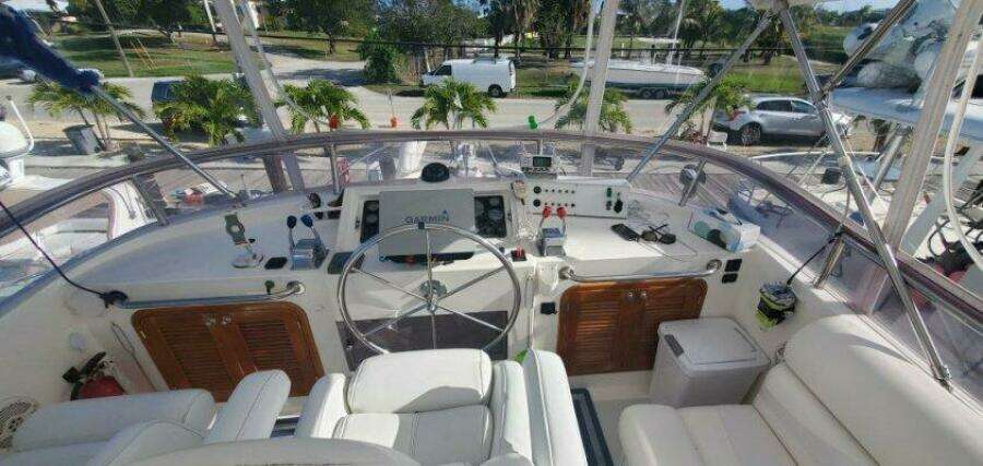 Flybridge Helm Station