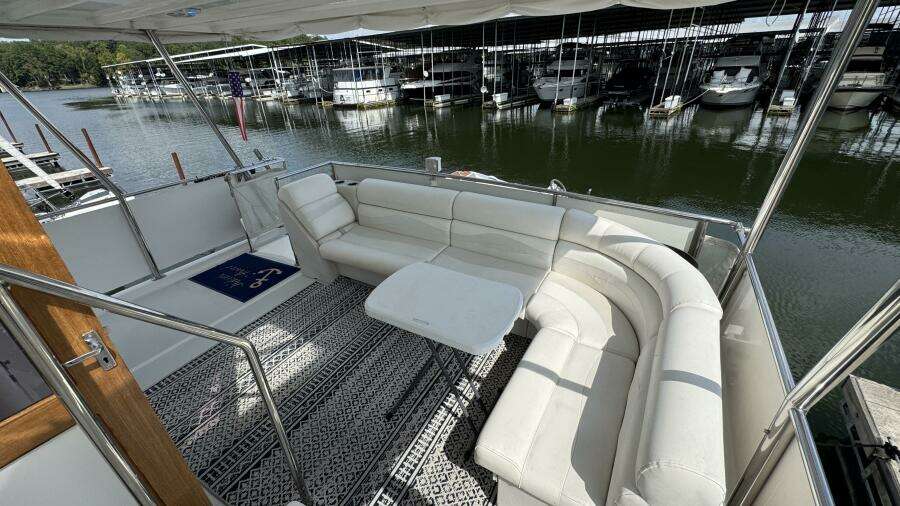 Aft Sun Deck Seating