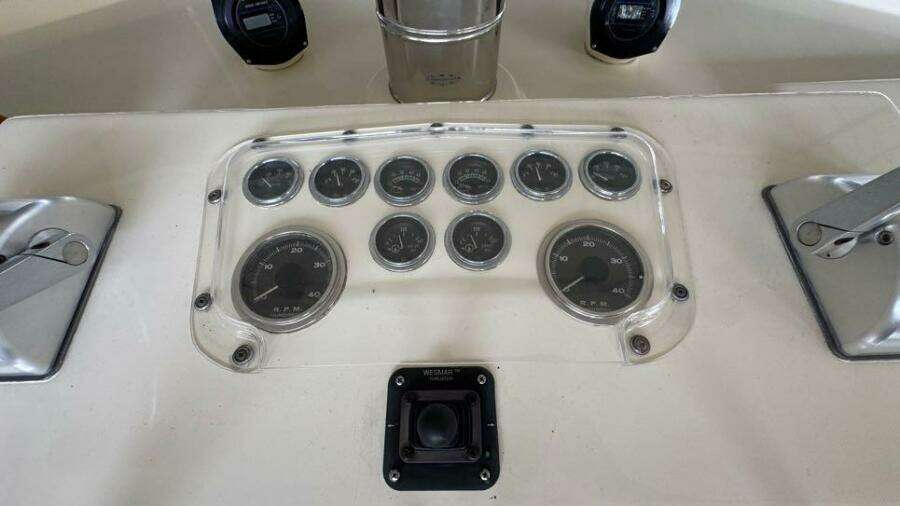 Flybridge Helm Station