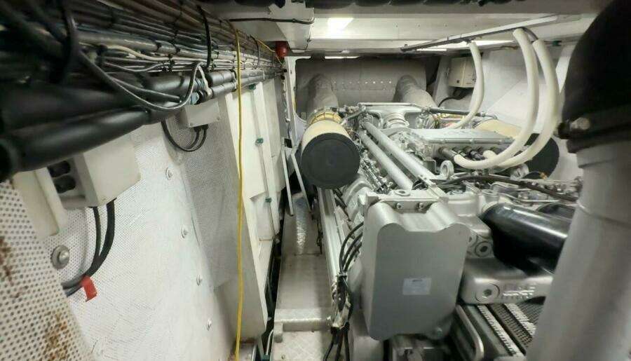 PEGASUS IX 92ft Sabre Yacht For Sale