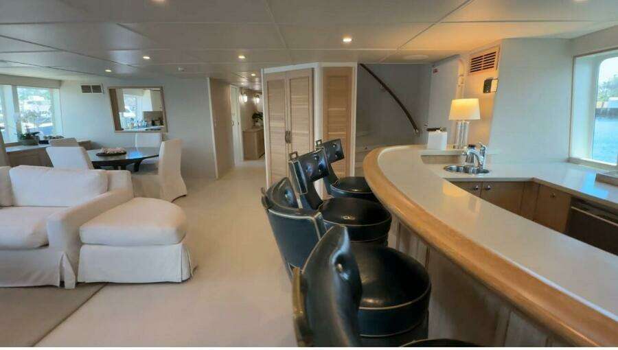 PEGASUS IX 92ft Sabre Yacht For Sale