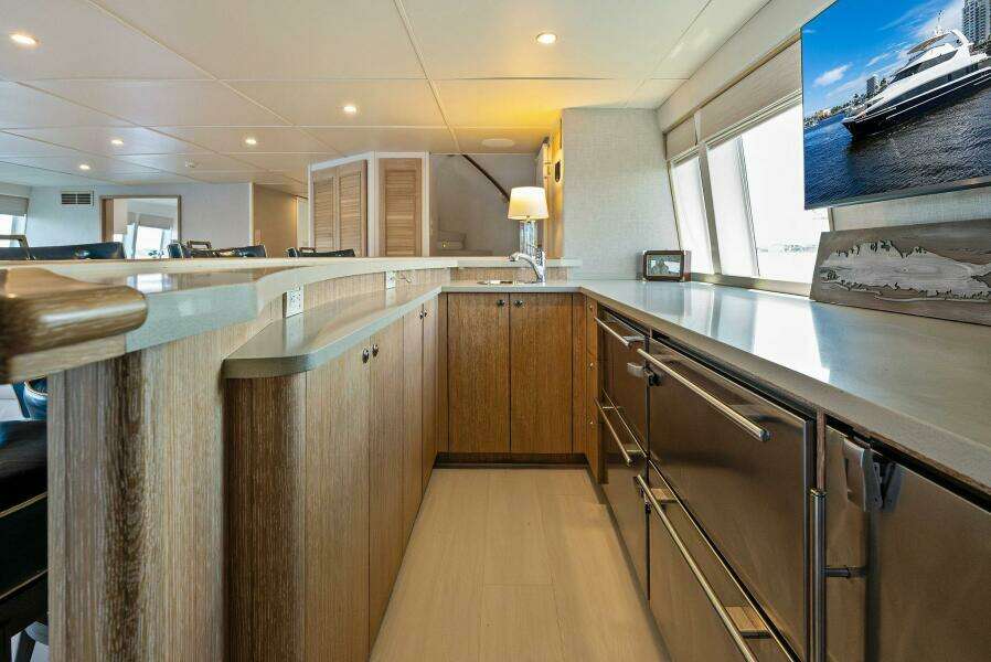 PEGASUS IX 92ft Sabre Yacht For Sale