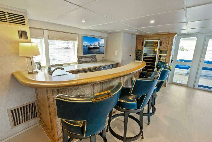 PEGASUS IX 92ft Sabre Yacht For Sale