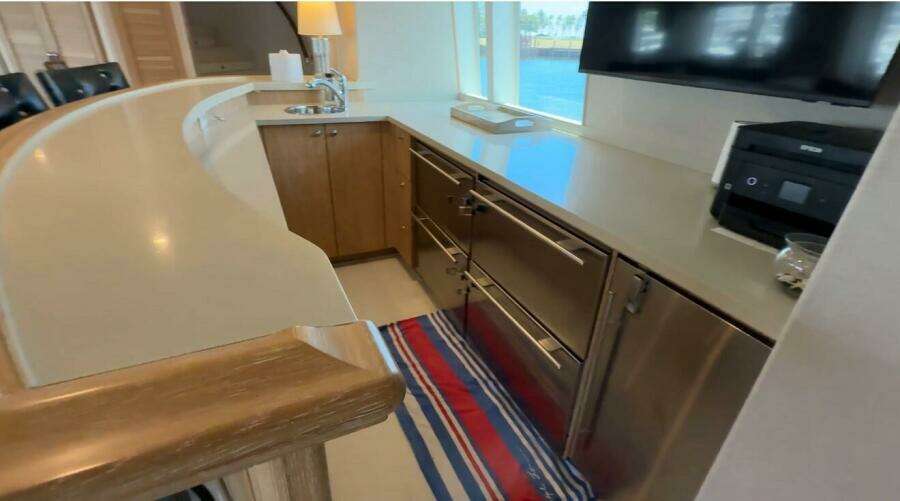PEGASUS IX 92ft Sabre Yacht For Sale