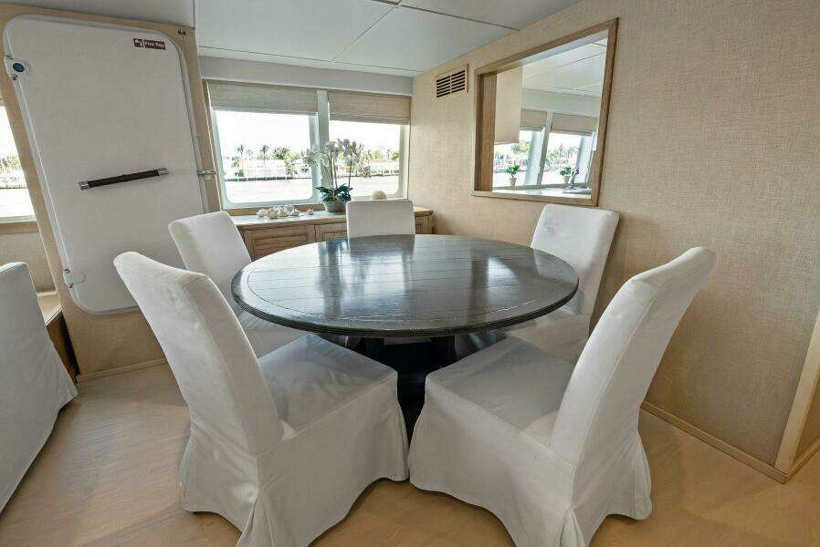 PEGASUS IX 92ft Sabre Yacht For Sale