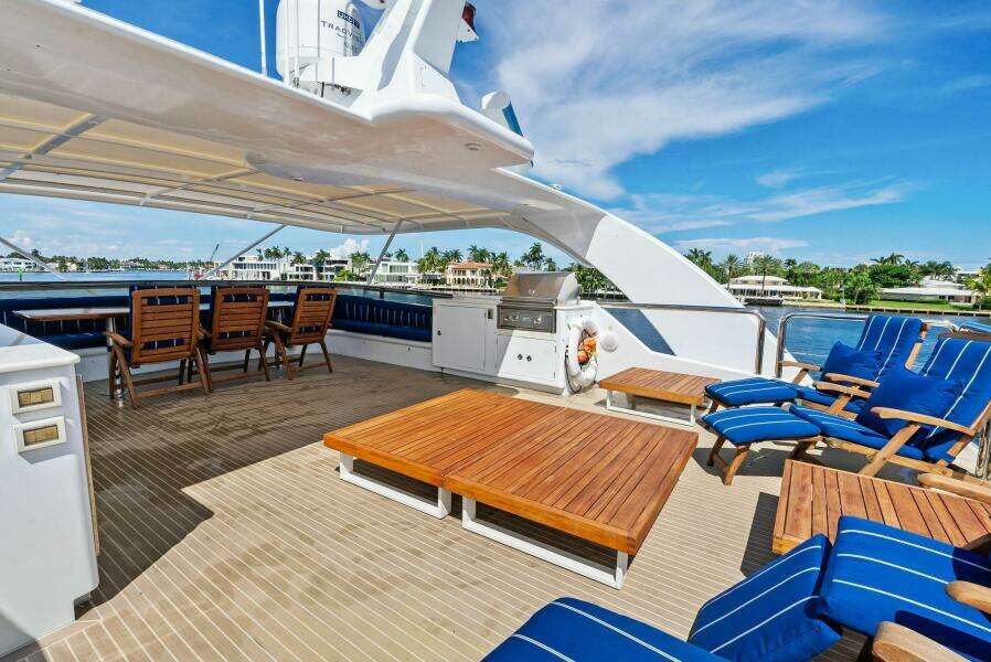 PEGASUS IX 92ft Sabre Yacht For Sale