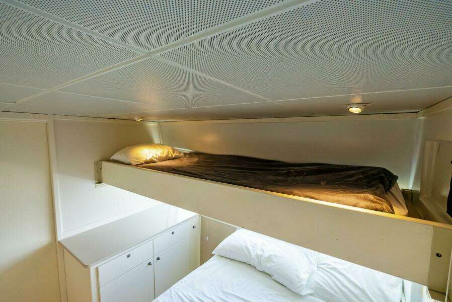 PEGASUS IX 92ft Sabre Yacht For Sale