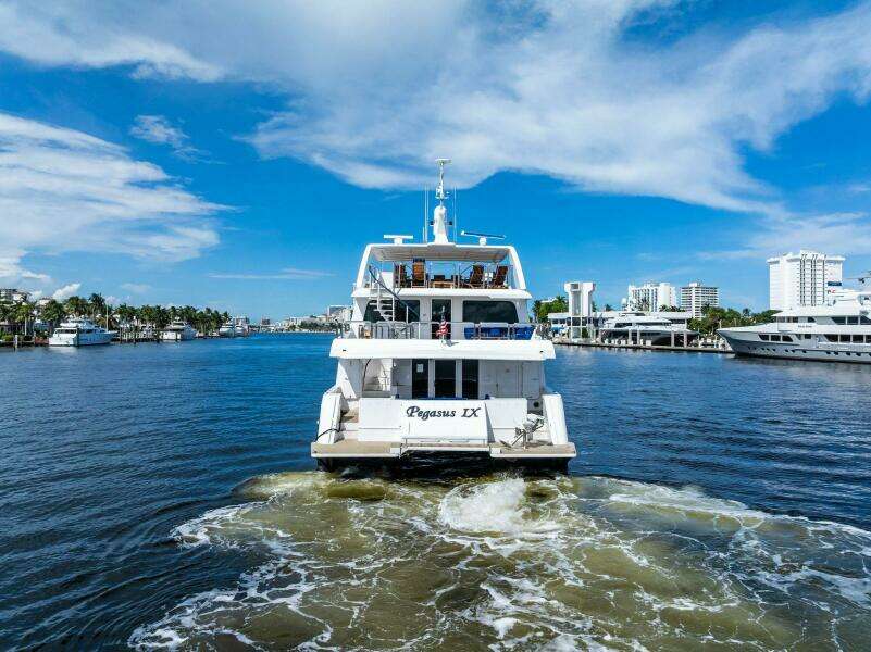 PEGASUS IX 92ft Sabre Yacht For Sale