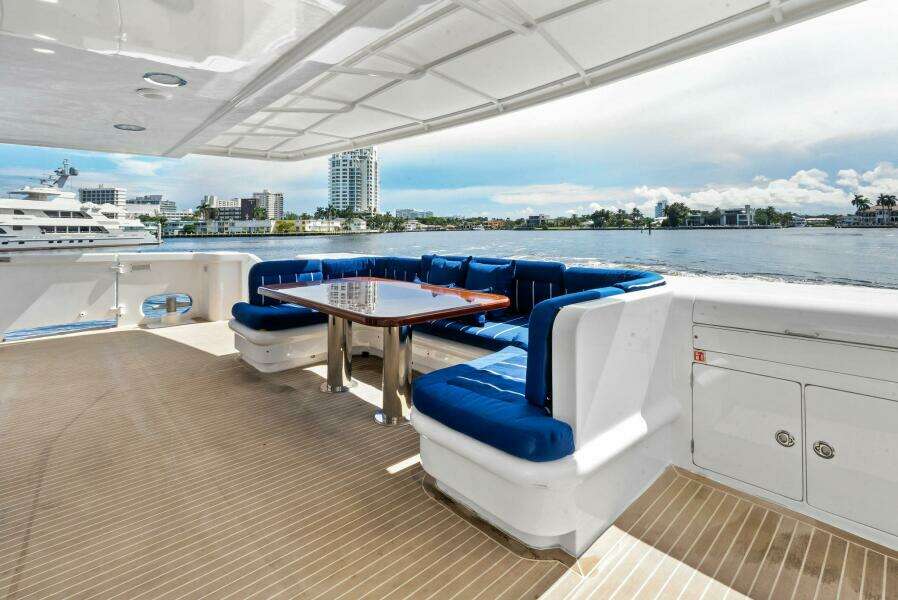 PEGASUS IX 92ft Sabre Yacht For Sale