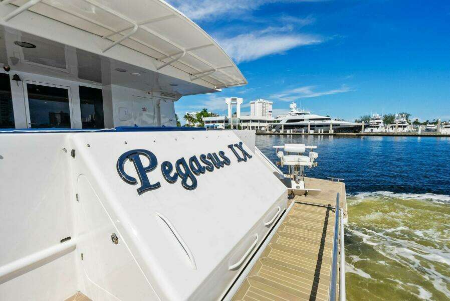 PEGASUS IX 92ft Sabre Yacht For Sale