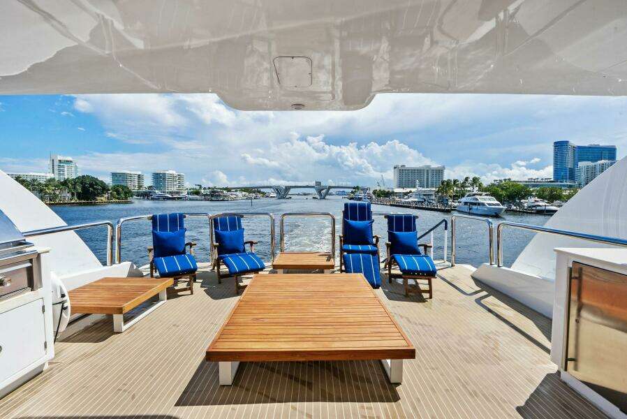 PEGASUS IX 92ft Sabre Yacht For Sale