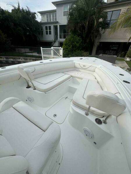 Just A Few Friends II 30ft Sea Hunt Yacht For Sale