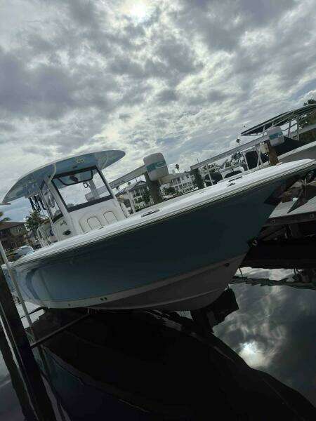 Just A Few Friends II 30ft Sea Hunt Yacht For Sale