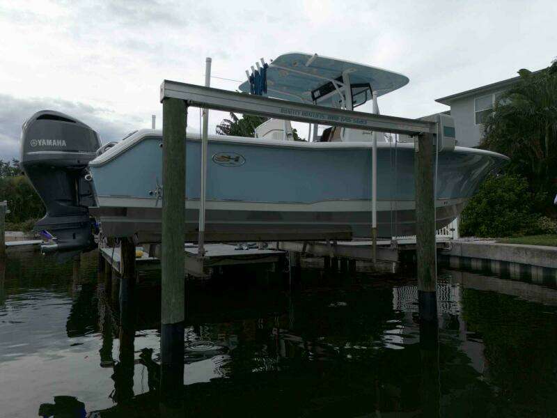 Just A Few Friends II 30ft Sea Hunt Yacht For Sale