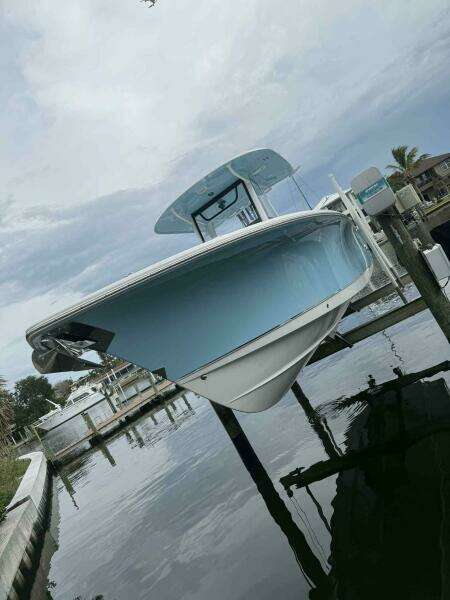 Just A Few Friends II 30ft Sea Hunt Yacht For Sale