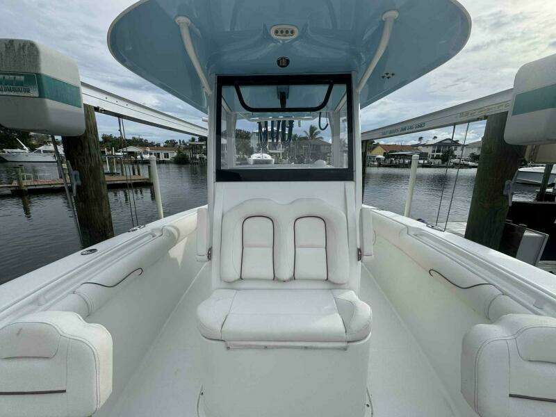 Just A Few Friends II 30ft Sea Hunt Yacht For Sale