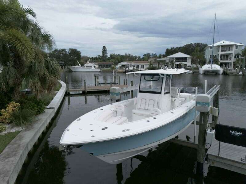 Just A Few Friends II 30ft Sea Hunt Yacht For Sale