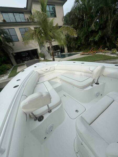 Just A Few Friends II 30ft Sea Hunt Yacht For Sale