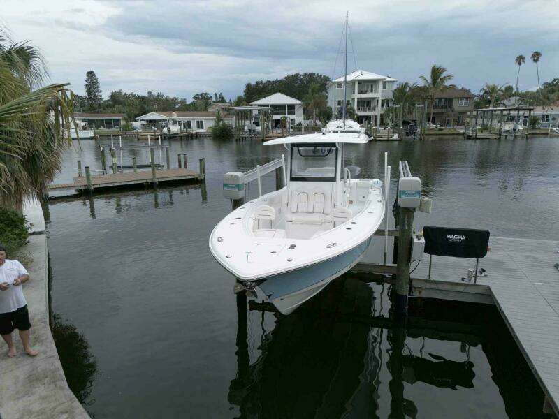 Just A Few Friends II 30ft Sea Hunt Yacht For Sale