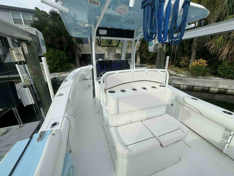 Just A Few Friends II 30ft Sea Hunt Yacht For Sale