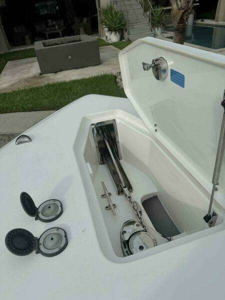 Just A Few Friends II 30ft Sea Hunt Yacht For Sale