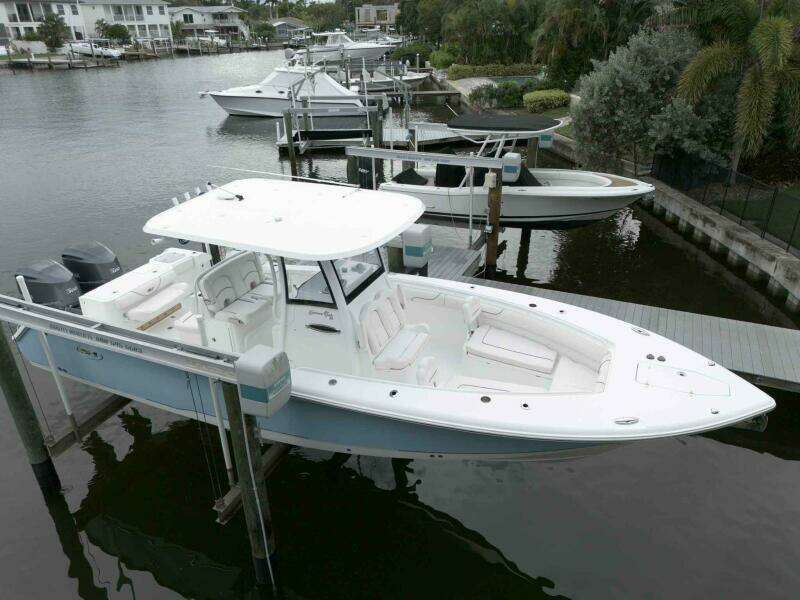 Just A Few Friends II 30ft Sea Hunt Yacht For Sale