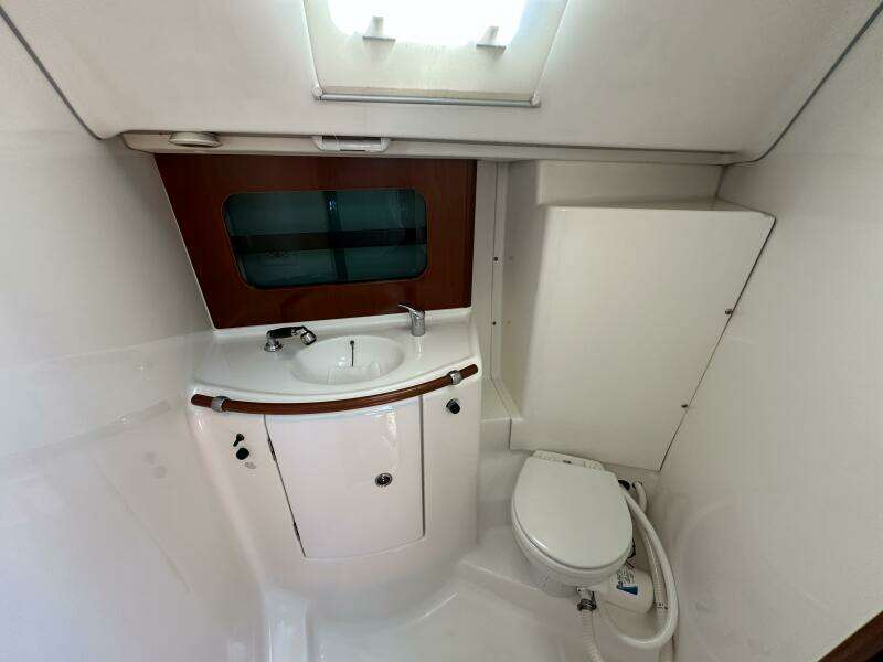 Cool Breeze 33ft Beneteau Yacht For Sale