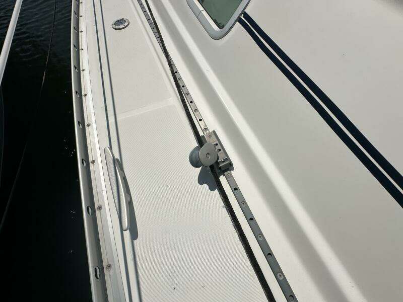Cool Breeze 33ft Beneteau Yacht For Sale