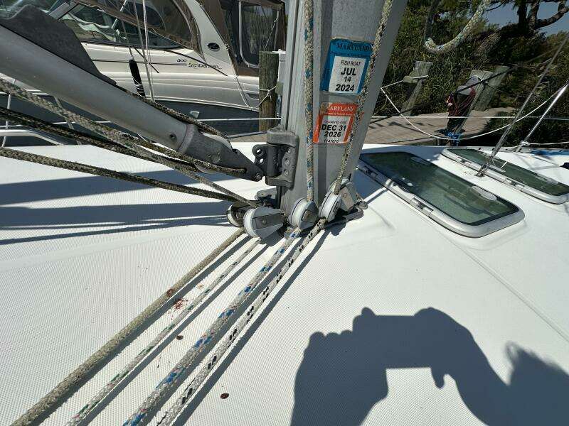 Cool Breeze 33ft Beneteau Yacht For Sale