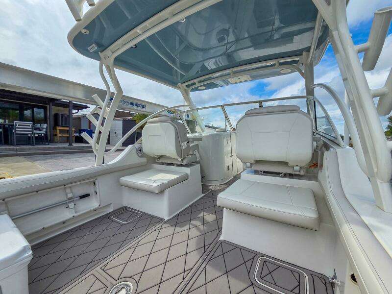 29ft World Cat Yacht For Sale