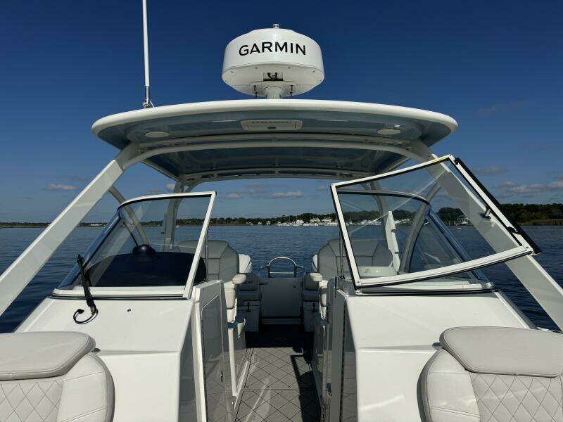 29ft World Cat Yacht For Sale