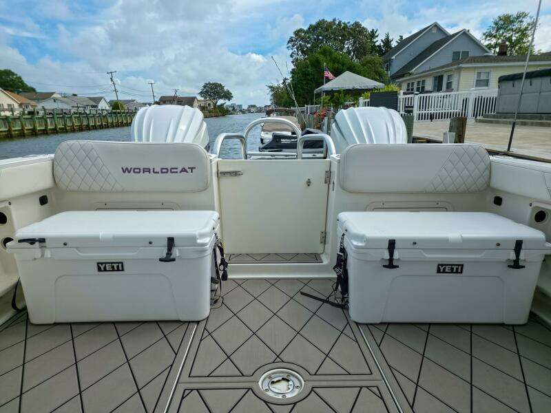 29ft World Cat Yacht For Sale