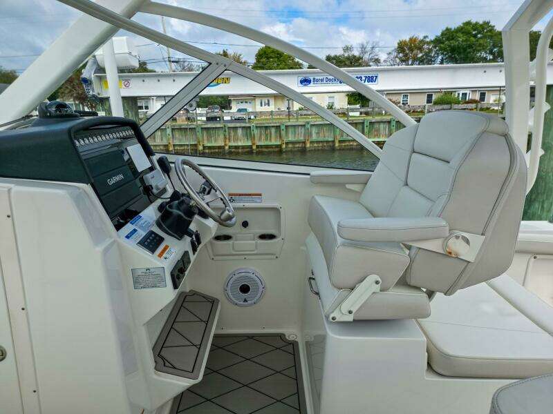 29ft World Cat Yacht For Sale