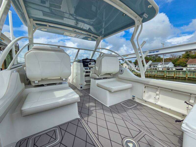29ft World Cat Yacht For Sale