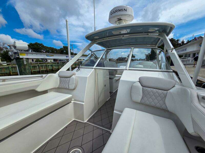 29ft World Cat Yacht For Sale