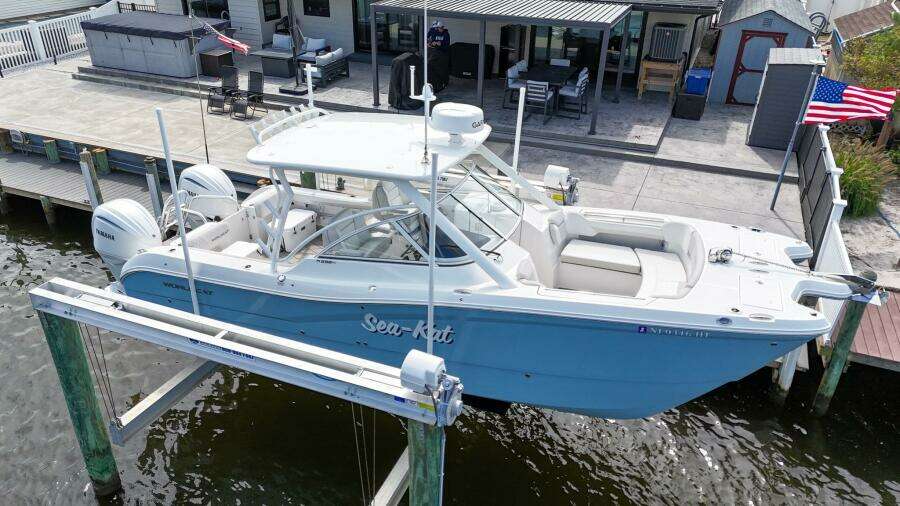29ft World Cat Yacht For Sale