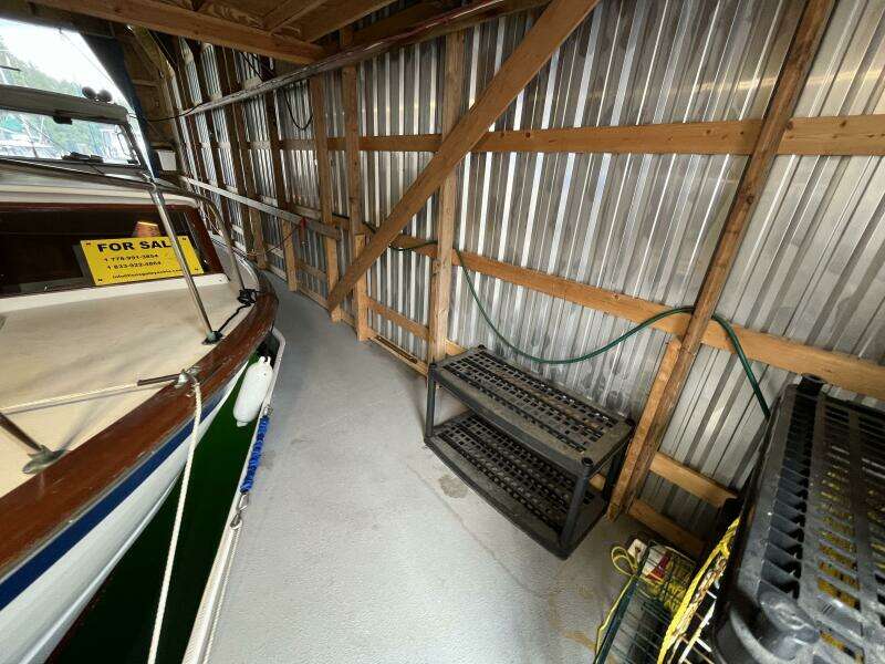 38ft Custom Yacht For Sale