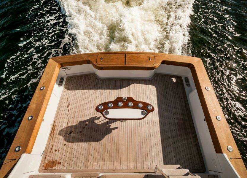 2010 Spencer 57 Convertible- Perra Mala- Cockpit