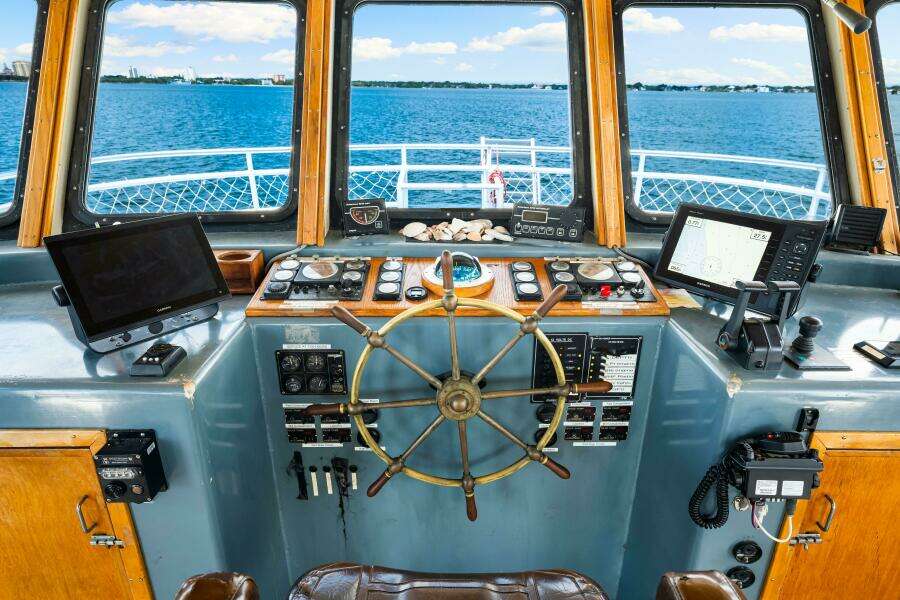 PELICAN 60ft Custom Yacht For Sale