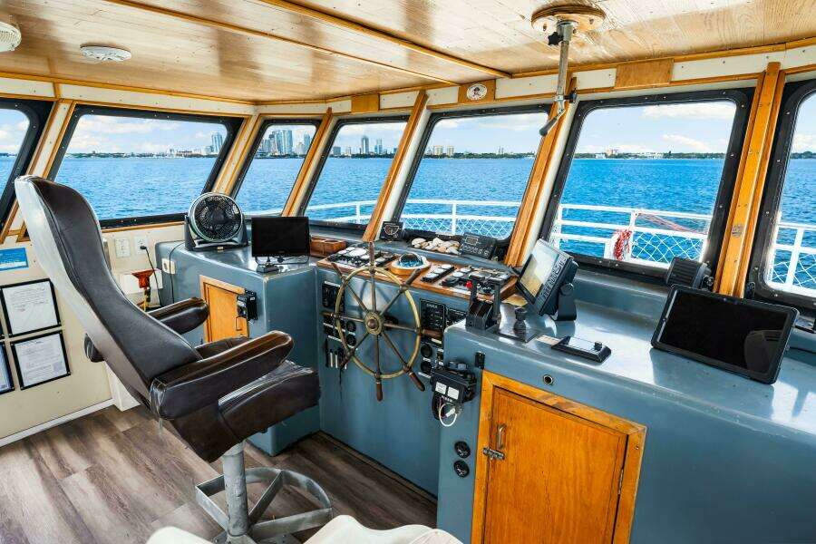 PELICAN 60ft Custom Yacht For Sale