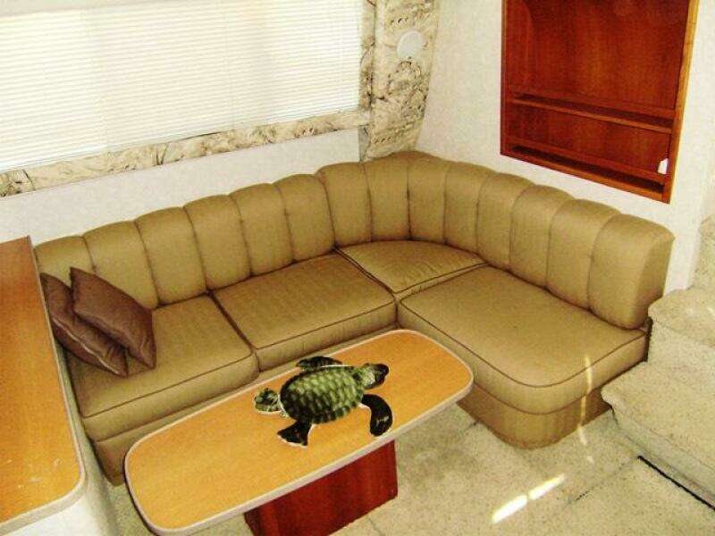 DUNAC S MINNI CONN III 42ft Silverton Yacht For Sale