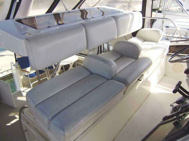 DUNAC S MINNI CONN III 42ft Silverton Yacht For Sale